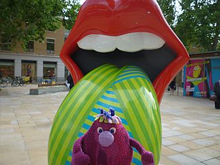 Rolling Stone Bench